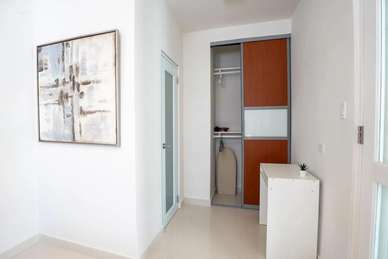 Next To The Beach Apartment San Juan Tatil Evi